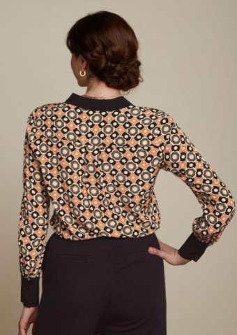 Vintage Love Reinvented: How I Transformed My Mom&rsquo;s King Louie Jacket